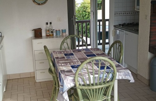 Saint-Gildas-de-Rhuys Apartment | Apartment with sea view 100m from the beach 2* (2*)