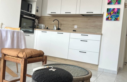 Saint-Hilaire-de-Riez Apartment | Apartment with sea view, beach access and natural swimming pool nearby