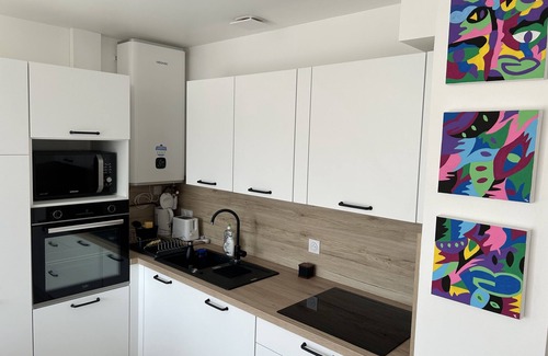 Saint-Hilaire-de-Riez Apartment | Apartment with sea view, beach access and natural swimming pool nearby