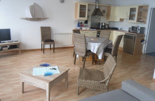 Saint-Vaast-la-Hougue Cottage | apartment on the port of st vaast with terrace sea view classified 3 stars