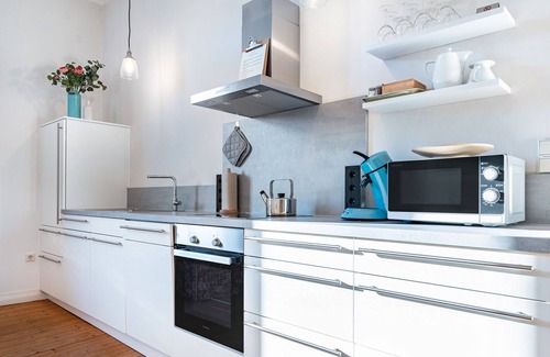 Bad Rappenau Apartment | Apartment 'Freunde Wg' with Shared Garden and Wi-Fi