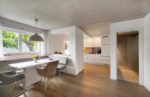 Frickingen Apartment | Apartment 'Frieda' with Mountain View, Private Terrace and Wi-Fi