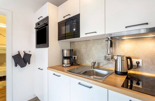 Diemelsee Apartment | Apartment 'Fritz' with Mountain View, Balcony and Wi-Fi