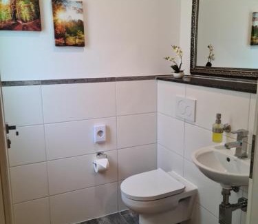 Mickhausen Apartment | Apartment Gästehaus Staudenschloß