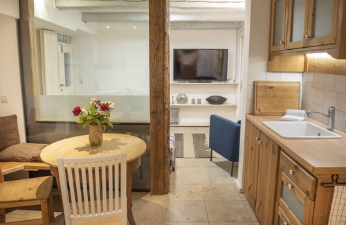 Hottingen Apartment | Apartment - "Göppelhaus" - near Brombachsee, Altmühltal Nature Park