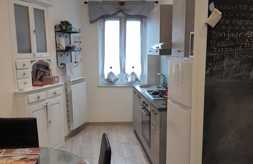 Dolceacqua Apartment | Apartment "G House Dolceacqua" in Centre with Wi-Fi
