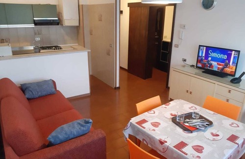 Calceranica al Lago Apartment | Apartment 'Garden Alle Barche - Cinzia 5' with Lake View, Shared Garden and Wi-Fi