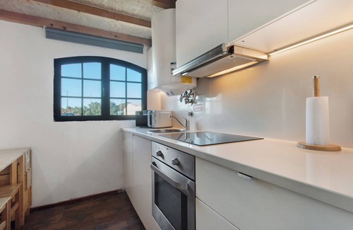 Baleal Apartment | Apartment 'Garden Studio 1' with Sea View, Shared Terrace and Wi-Fi