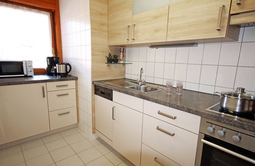 Schramberg Apartment | Apartment 'Gartenblick' with Shared Terrace, Shared Garden and Wi-Fi