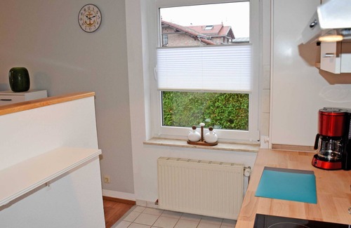 Altefaehr Apartment | Apartment 'Gartenblick' with Shared Terrace, Private Garden and Wi-Fi