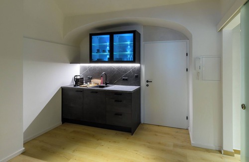 Gmuend in Kaernten Apartment | Apartment "Gasthof Alte Post - Top 6 Ascona" with Mountain View & Wi-Fi