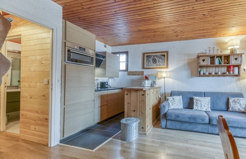 Villard-Reculas Apartment | Apartment 'Gawal 1' with Mountain View, Private Terrace and Wi-Fi