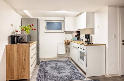 Quickborn Apartment | Apartment 'Gemütliche Unterkunft' with Private Terrace, Private Garden and Wi-Fi