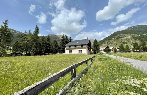 Ceillac Apartment | Apartment Gentiane