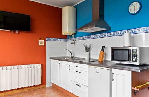 Tornon Apartment | Apartment 'Geometría' with Mountain View, Shared Terrace and Wi-Fi