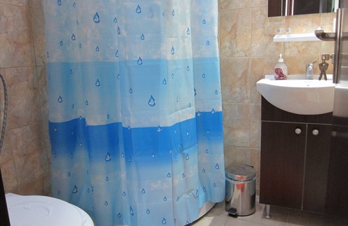 Valu lui Traian Apartment | Apartment Gherghisan 5 people