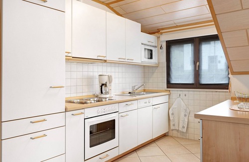 Oberharmersbach Apartment | Apartment 'Gieringer' with Mountain View, Balcony and Wi-Fi