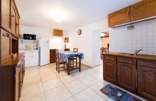 Montmin Apartment | Apartment 'Gite La Ferme' with Mountain View, Balcony and Wi-Fi