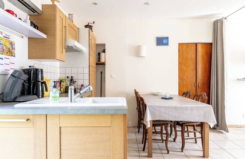 Touvois Apartment | Apartment 'Gite De La Haute Rue' with Private Terrace, Private Garden and Wi-Fi