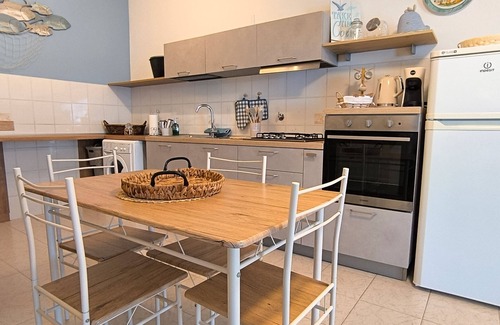 Bordighera Apartment | Apartment 'Gli Orti Sul Mare 1' with Sea View, Wi-Fi and Air Conditioning