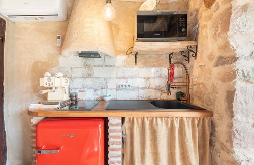 Olba Apartment | Apartment 'Gnomo' with Mountain View, Wi-Fi and Air Conditioning
