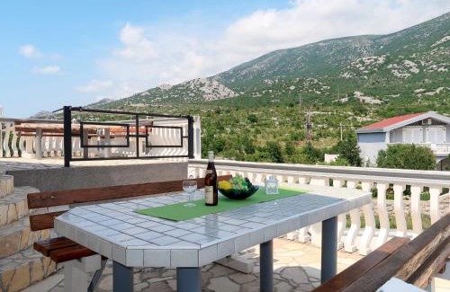 Cesarica Apartment | Apartment Golic-2 by Interhome