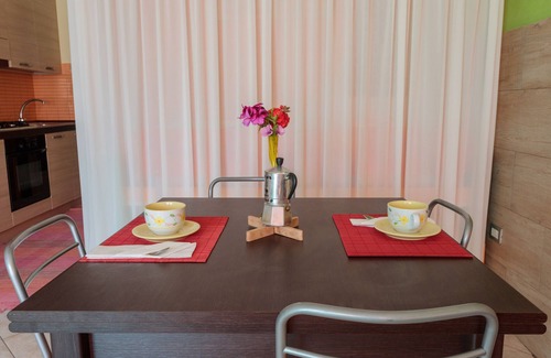 Porto Alabe Apartment | Apartment 'Gradinata Sul Mare' with Wi-Fi and Air Conditioning