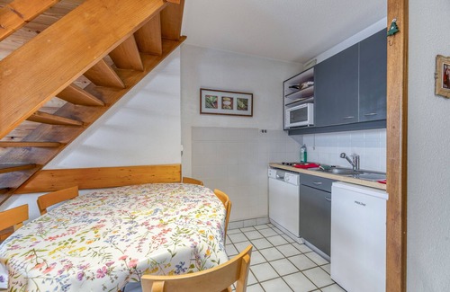 Villard-Reculas Apartment | Apartment 'Granges 31 - Duplex 6pers' with Mountain View and Balcony