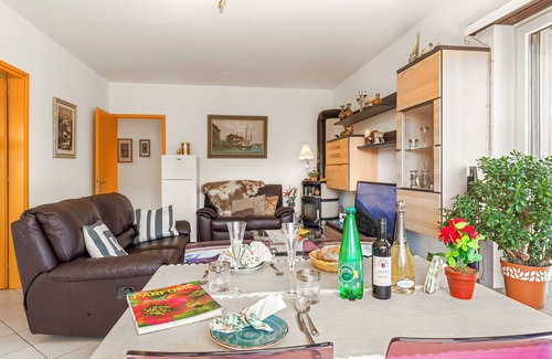 Ponte Tresa Apartment | Apartment Graziella With Pool And View, Ponte Tresa, Switzerland