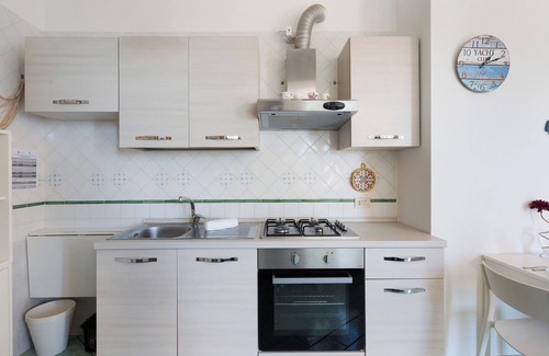 Erchie Apartment | Apartment 'Green Amalfi Coast' with Sea View, Wi-Fi and Air Conditioning