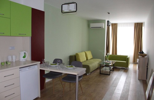 Plovdiv Center Apartment | Apartment "Green Apple' With parking place - 5 min from the center of the city!