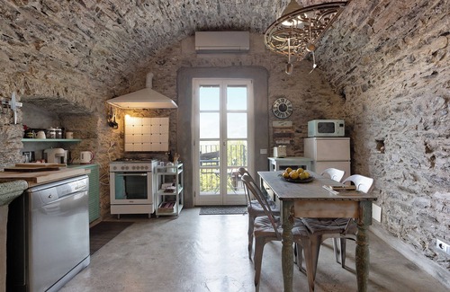 Levanto Apartment | Apartment 'Green Cactus House' with Sea View, Wi-Fi and Air Conditioning