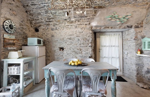 Levanto Apartment | Apartment 'Green Cactus House' with Sea View, Wi-Fi and Air Conditioning