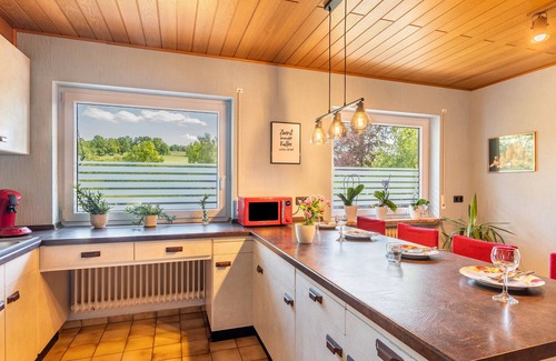 Weiten-Gesaß Apartment | Apartment 'Greta' with Shared Terrace and Wi-Fi