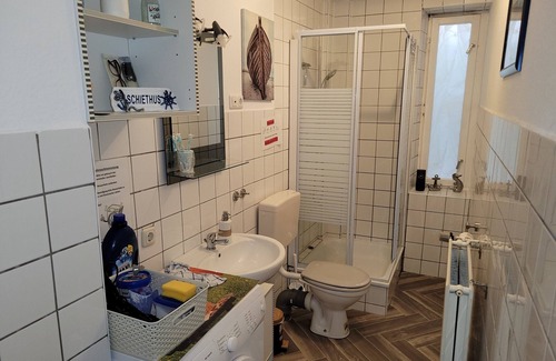 Lunden Apartment | Apartment 'Groth's' with Shared Terrace, Shared Garden and Wi-Fi