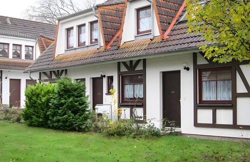 Gustow Apartment | Apartment 'Gustow F33' with Private Terrace and Wi-Fi