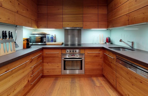 Celerina-Schlarigna Apartment | Apartment house on the hillside of Celerina.