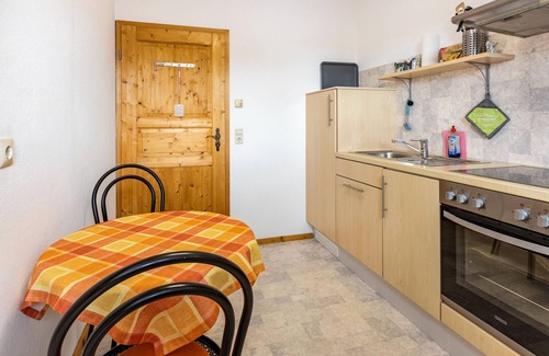 Uehlingen-Birkendorf Apartment | Apartment 'Hermanschau' with Shared Terrace, Shared Garden and Wi-Fi