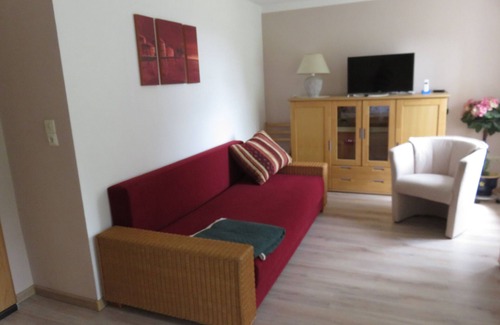 Halenbeck-Rohlsdorf Apartment | Apartment 'Hof Gerbert' with Shared Garden and Wi-Fi