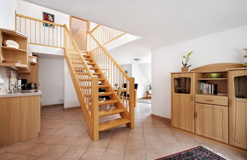 Schwabstedt Apartment | Apartment 'H H Ingwersen' with Shared Garden and Wi-Fi