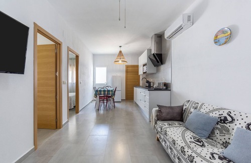 Fernan Perez Apartment | Apartment 'Habitaciones' with Mountain View, Wi-Fi and Air Conditioning