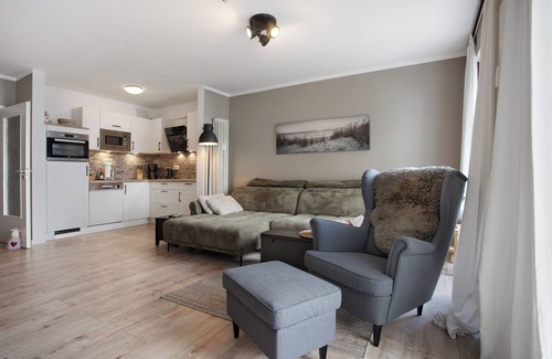 Sassnitz Apartment | Apartment 'Hafenblick' with Sea View, Balcony and Wi-Fi