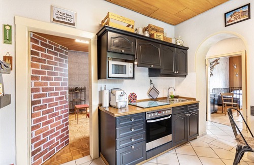 Korbach Apartment | Apartment 'Happy Place Indu Style' with Private Terrace, Private Garden and Wi-Fi