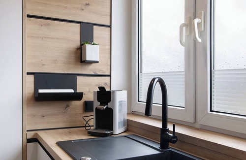 Ilmenau Apartment | Apartment 'Happy Place' with Balcony and Wi-Fi