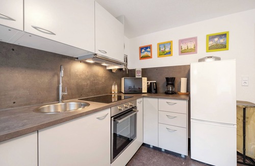 Monzelfeld Apartment | Apartment 'Haus Annenberg' with Shared Terrace, Shared Garden and Wi-Fi