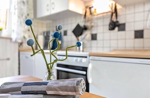 Wesselburen Apartment | Apartment 'Haus Bruhs' with Private Terrace, Shared Garden and Wi-Fi