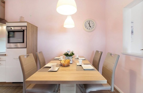 Horst Apartment | Apartment 'Haus Eiderblick' with Private Terrace, Private Garden and Wi-Fi