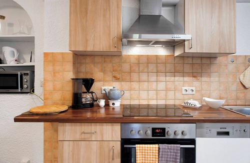 Britzingen Apartment | Apartment 'Haus Elfriede' with Private Terrace, Private Garden and Wi-Fi