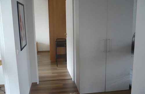 Brunsbuttel Apartment | Apartment 'Haus Erika' with Shared Terrace, Shared Garden and Wi-Fi