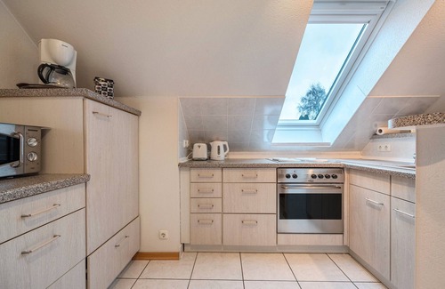 Brunsbuttel Apartment | Apartment 'Haus Herzog' with Shared Garden and Wi-Fi